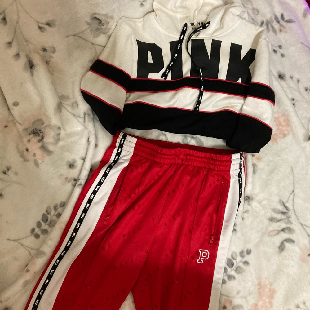 PINK sweatsuit